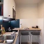 Milestone Center Student Living By Tribera 公寓式酒店 3*