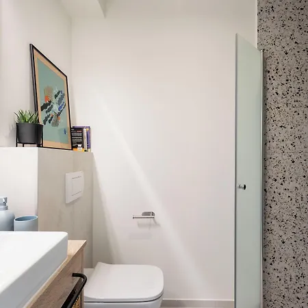 Milestone Center Student Living By Tribera Apartahotel