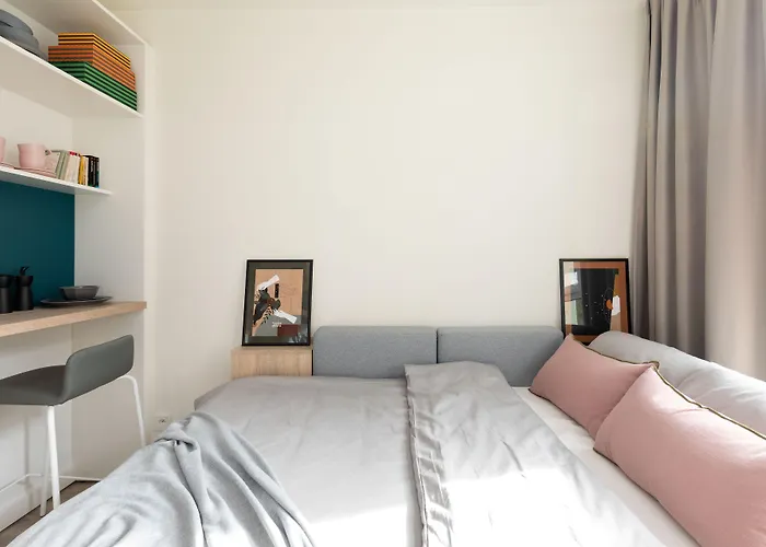 Milestone Center Student Living By Tribera 3*